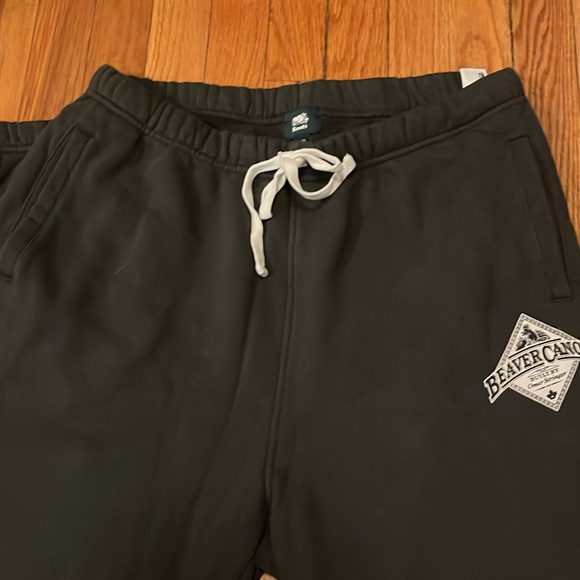 NWOT Roots Beaver Canoe Sweatsuit Gender Free - Picture 7 of 10